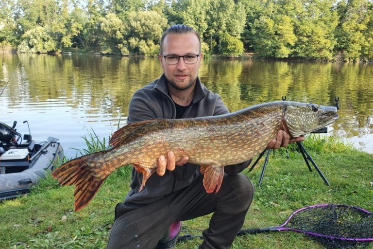 Prodej rybářských povolenek ČRS Praha jen pro ubytované - foto č. 5